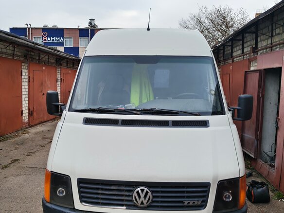 2001 Volkswagen LT, белый, 650000 рублей