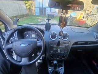 2006 Ford Fusion I Рестайлинг, серебристый, 284000 рублей, вид 1