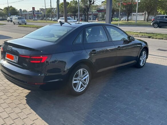 2017 Audi A4 V (B9), синий, 2270000 рублей - вид 4
