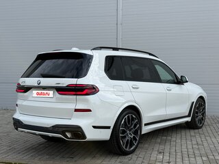 2023 BMW X7 40i I (G07) Рестайлинг, белый, 6700000 рублей, вид 4