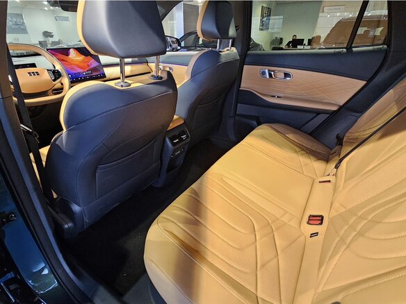 2026 Geely EX5 Гибрид EM-R, зелёный, 3829990 рублей - вид 19