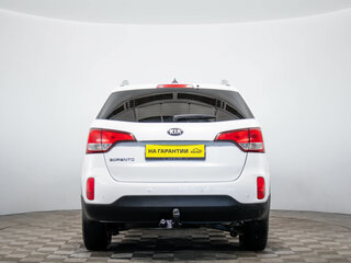 2018 Kia Sorento II Рестайлинг, белый, 1999000 рублей, вид 5
