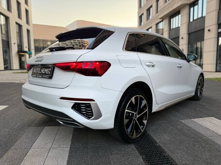 2023 Audi A3 Sportback 35 TFSI IV (8Y), белый, 2250000 рублей, вид 3