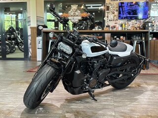 2021 Harley-Davidson Sportster S, белый, 1490000 рублей, вид 3