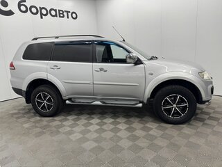 2015 Mitsubishi Pajero Sport II Рестайлинг, серебристый, 2180000 рублей, вид 4