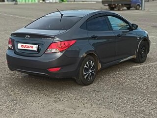 2011 Hyundai Solaris I, серый, 580000 рублей, вид 4