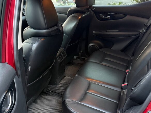 2017 Nissan Rogue Sport I, красный, 1850000 рублей - вид 9