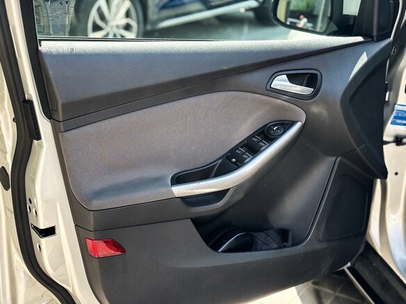 2014 Ford Focus III, серебристый, 760000 рублей - вид 11