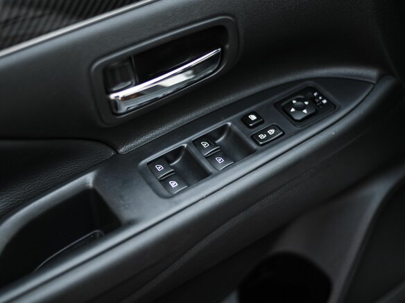 2021 Mitsubishi Outlander III Рестайлинг 3, белый, 2483000 рублей - вид 7
