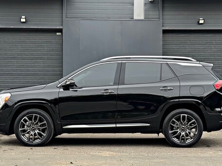 2022 GMC Terrain II Рестайлинг, чёрный, 3200000 рублей, вид 2