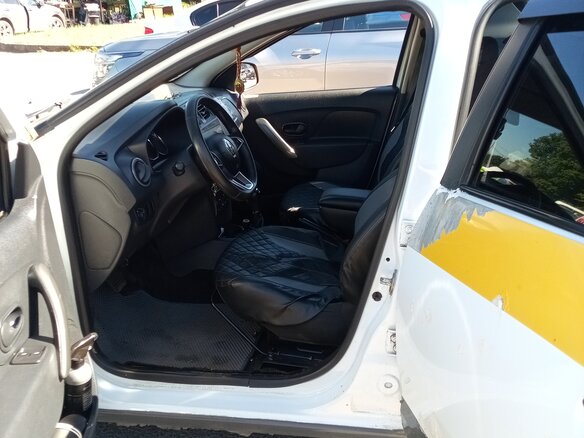 2019 Renault Logan II Рестайлинг, белый, 800000 рублей - вид 18