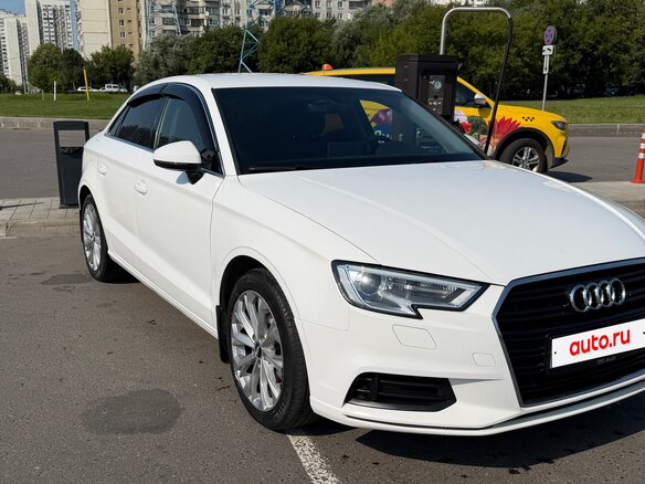 2019 Audi A3 III (8V) Рестайлинг, белый, 1850000 рублей - вид 3