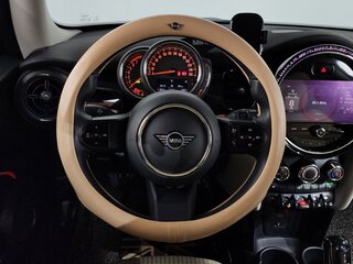 2021 Mini Hatch Cooper III (F55/F56) Рестайлинг 2, серебристый, 1660000 рублей, вид 4