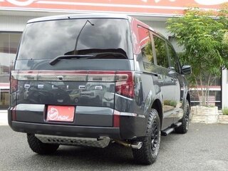 2022 Mitsubishi Delica D:5 I Рестайлинг, серебристый, 2590099 рублей, вид 5