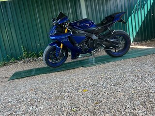 2017 Yamaha YZF-R1, синий, 1600000 рублей, вид 3