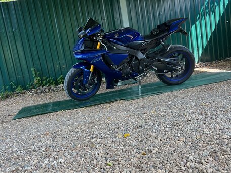 2017 Yamaha YZF-R1, синий, 1600000 рублей, вид 3