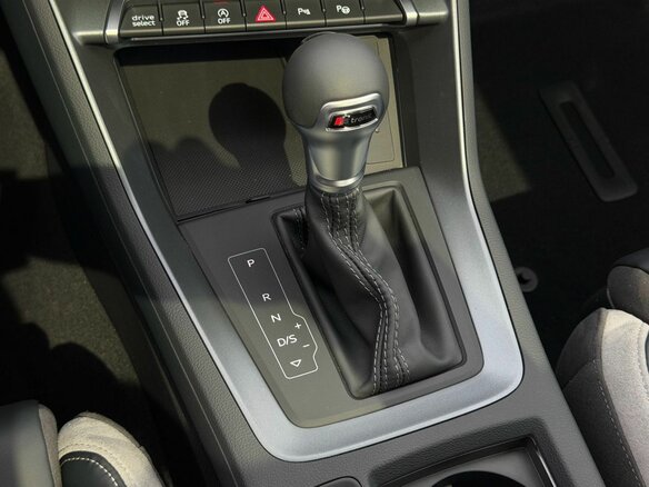 2026 Audi Q3 35 TFSI II (F3), серый, 3850000 рублей - вид 30