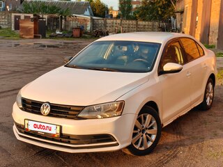 2015 Volkswagen Jetta VI Рестайлинг, белый, 530000 рублей, вид 3