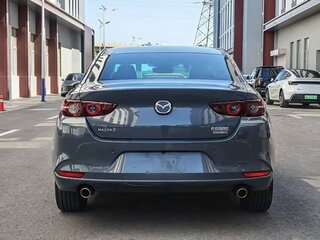 2023 Mazda 3 Axela IV (BP), серый, 1790900 рублей, вид 5