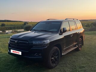2016 Toyota Land Cruiser 200 Series Рестайлинг 2, чёрный, 4350000 рублей, вид 1