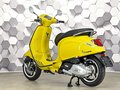 2023 Vespa Primavera, жёлтый - вид 7