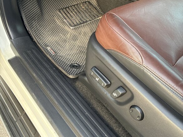 2018 Toyota Land Cruiser Prado 150 Series Рестайлинг 2, белый, 4745000 рублей - вид 11