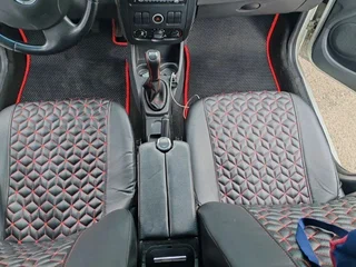 2013 Lada (ВАЗ) Largus I, белый, 290000 рублей, вид 3