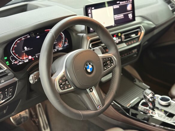2025 BMW X4 20i II (G02) Рестайлинг, чёрный, 8550000 рублей - вид 9