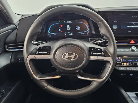 2025 Hyundai Avante VII Рестайлинг, серый, 1800000 рублей - вид 7