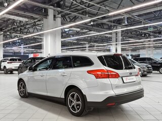 2016 Ford Focus III Рестайлинг, серебристый, 1059000 рублей, вид 4