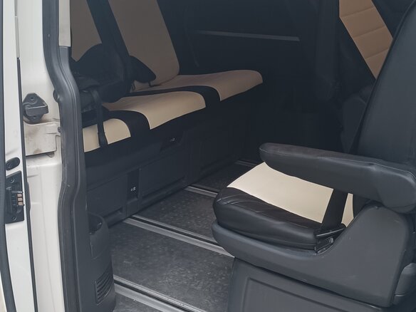 2014 Volkswagen Multivan T5 Рестайлинг, белый, 2900000 рублей - вид 11