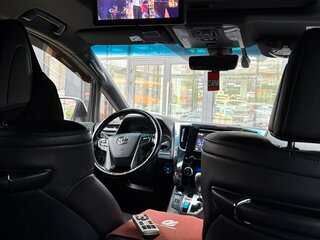 2018 Toyota Alphard III Рестайлинг, белый, 4750000 рублей, вид 3