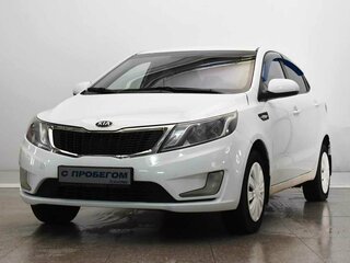 2013 Kia Rio 5-speed III, белый, 490000 рублей, вид 1