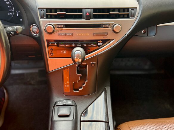 2014 Lexus RX 270 III Рестайлинг, золотистый, 2444000 рублей - вид 16
