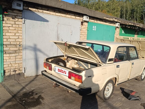 1987 Lada (ВАЗ) 2105, бежевый - вид 3