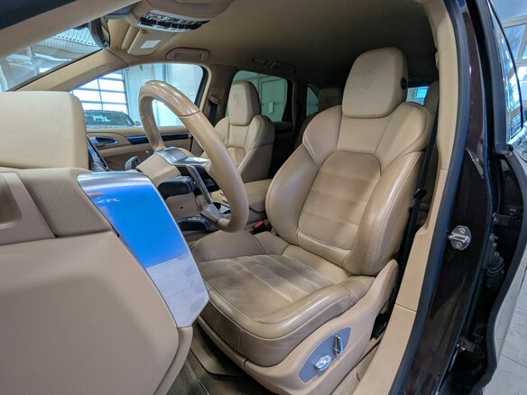 2017 Porsche Cayenne Diesel II Рестайлинг (958), коричневый - вид 20