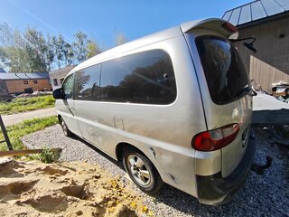 2002 Hyundai Starex I Рестайлинг, серебристый, 490000 рублей, вид 3