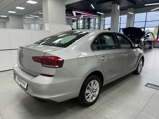 2021 Volkswagen Polo VI, серый, 1570000 рублей, вид 4