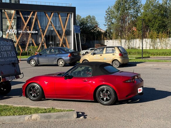 2015 Mazda Roadster IV (ND), красный, 2000000 рублей - вид 6