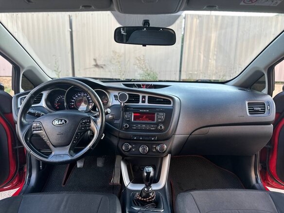 2014 Kia Ceed II, красный - вид 9