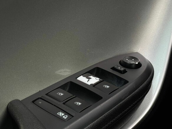 2013 Chevrolet Volt I, чёрный, 1149000 рублей - вид 32