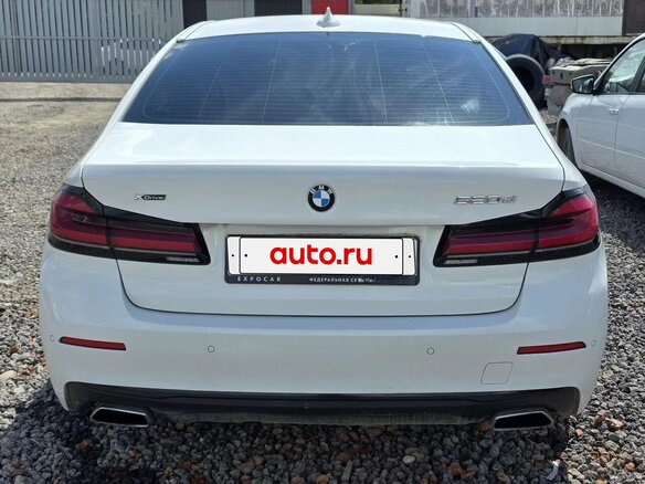 2021 BMW 5 серии 520d xDrive VII (G30/G31/G38) Рестайлинг, белый, 3950000 рублей - вид 4