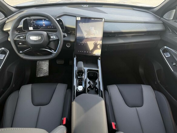 2026 Geely Cityray, серебристый, 3344990 рублей - вид 5