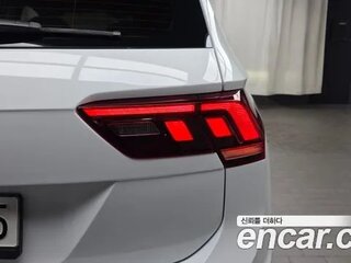 2022 Volkswagen Tiguan Allspace II Рестайлинг, белый, 3420000 рублей, вид 5