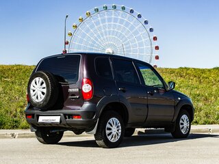 2018 Chevrolet Niva I Рестайлинг, коричневый, 650000 рублей, вид 2