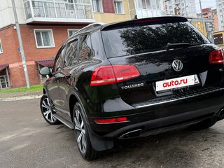 2010 Volkswagen Touareg II, чёрный, 1950000 рублей, вид 3