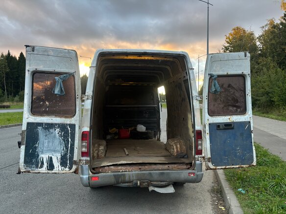 2000 Mercedes-Benz Sprinter, белый, 360000 рублей - вид 14