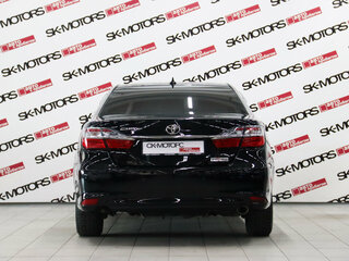 2017 Toyota Camry VII (XV50) Рестайлинг, чёрный, 1595170 рублей, вид 4