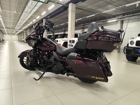 2019 Harley-Davidson CVO Street Glide, красный, 2295000 рублей, вид 3