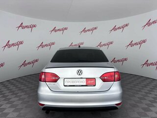 2013 Volkswagen Jetta VI, серебристый, 955000 рублей, вид 4